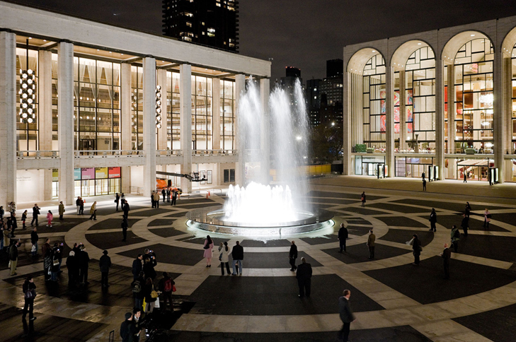 fountain at night